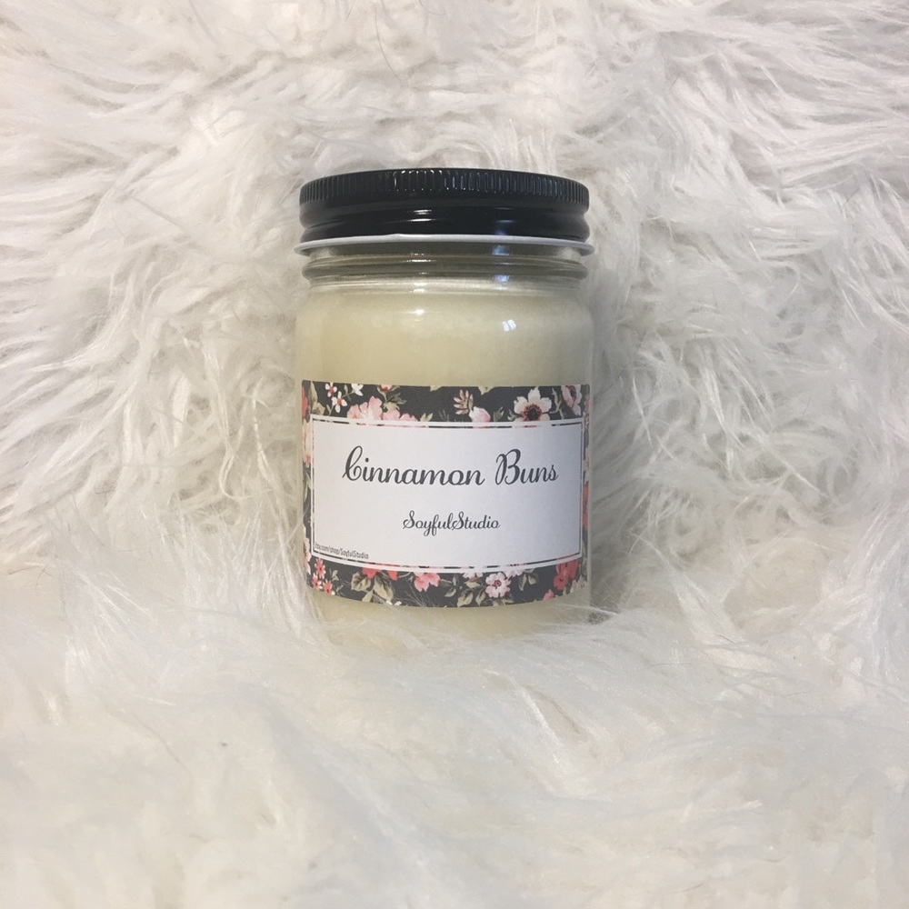 Cinnamon Buns scented candle